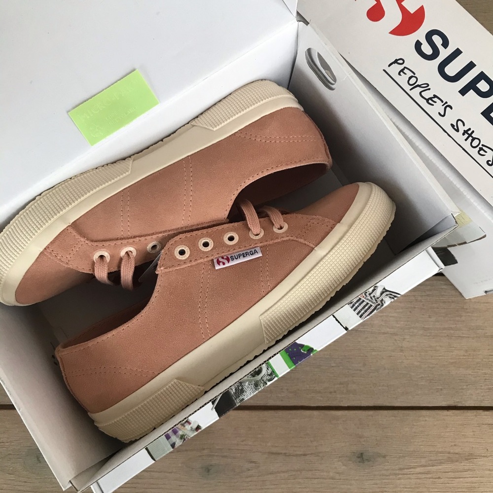 ✨NEW✨ Superga Leather Sneakers - Cotu 2750 Peach - Picture 6 of 8